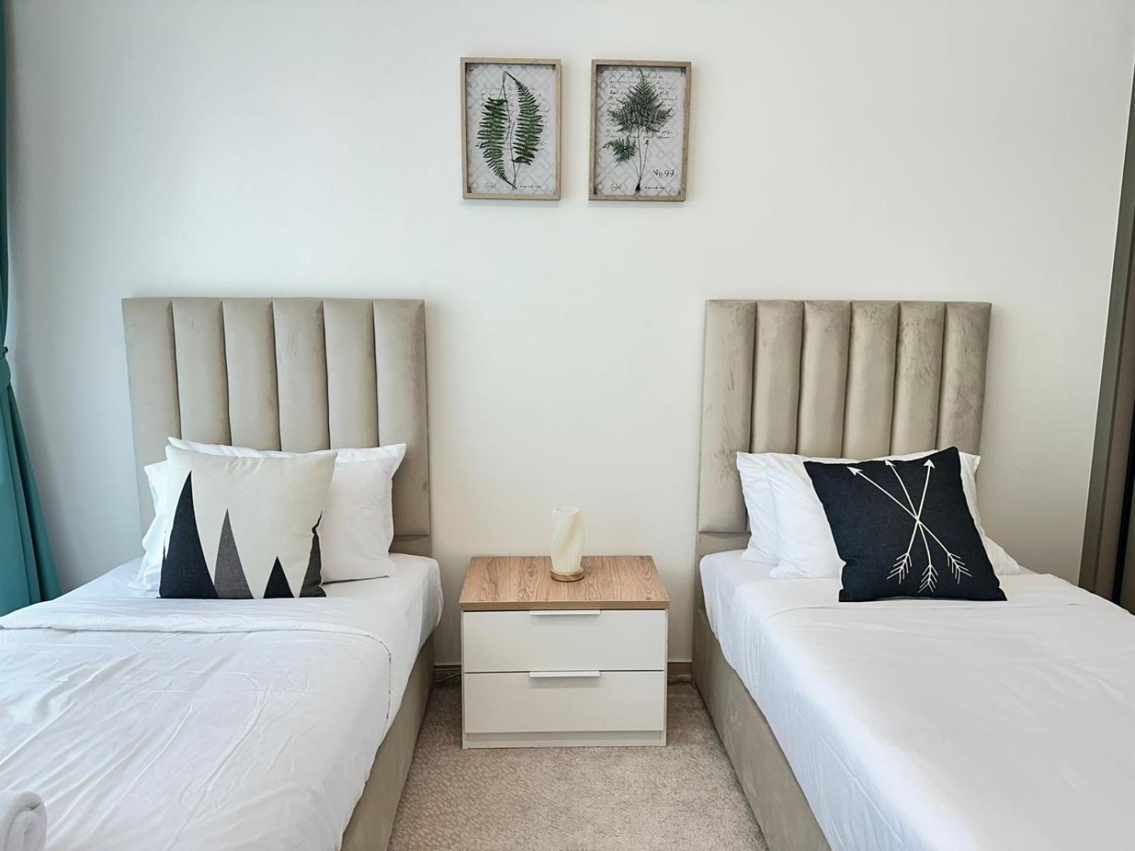 Brand New 2-bedroom With Balcony *