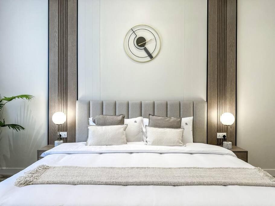 Apartment Fantastic Flat In Tiararesidence Dubai