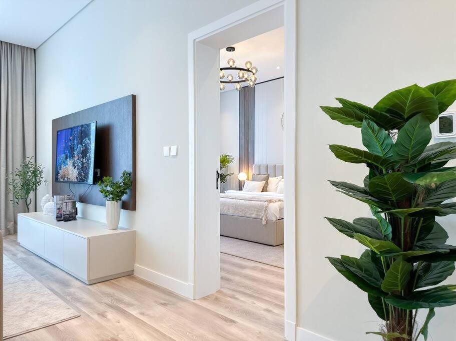 Fantastic Flat In Tiararesidence Apartment