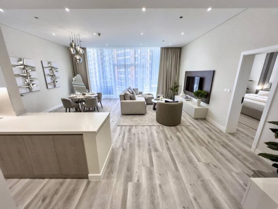 Fantastic Flat In Tiararesidence Dubai