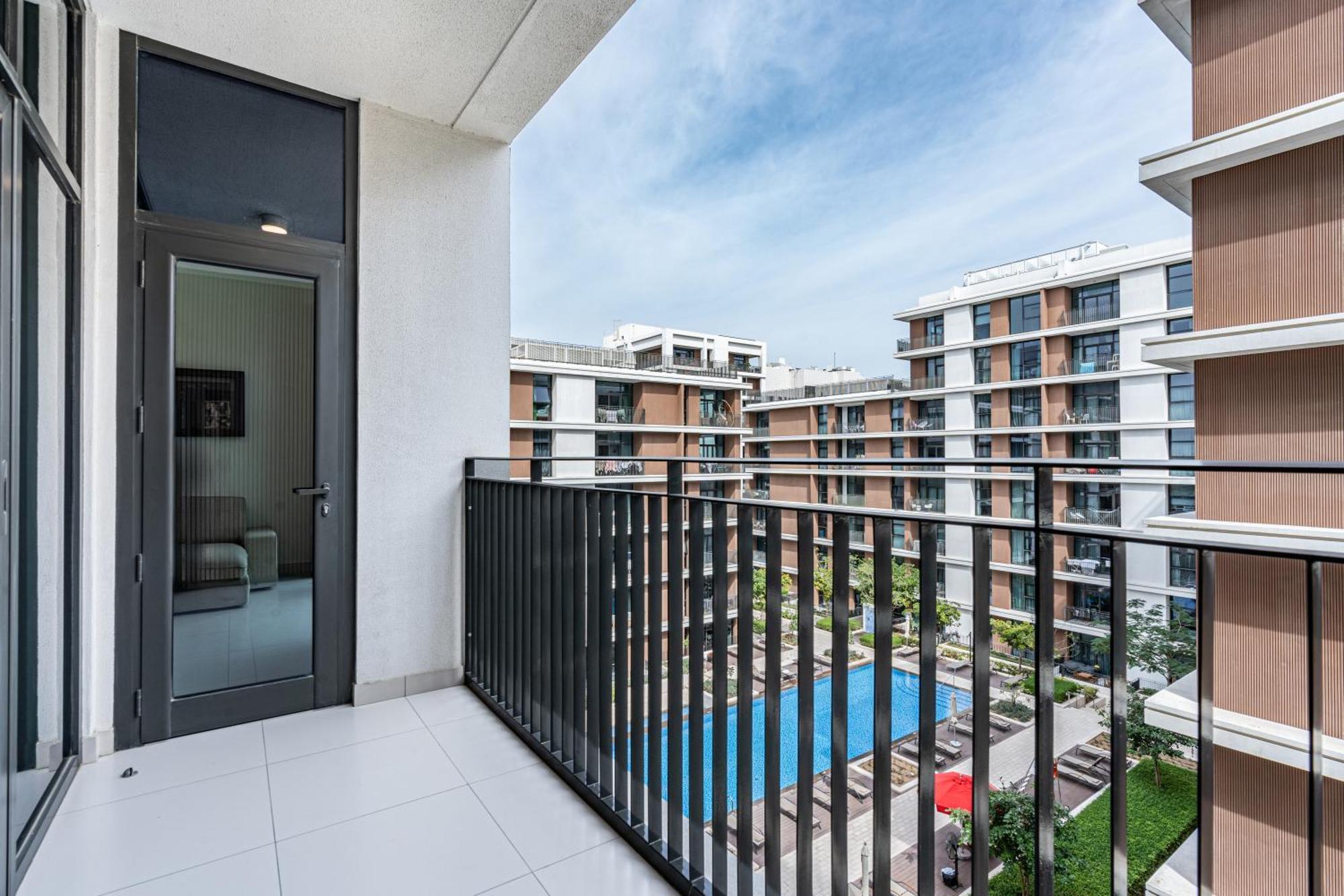 Premium In Park Point Near Hills Mall Apartment Dubai