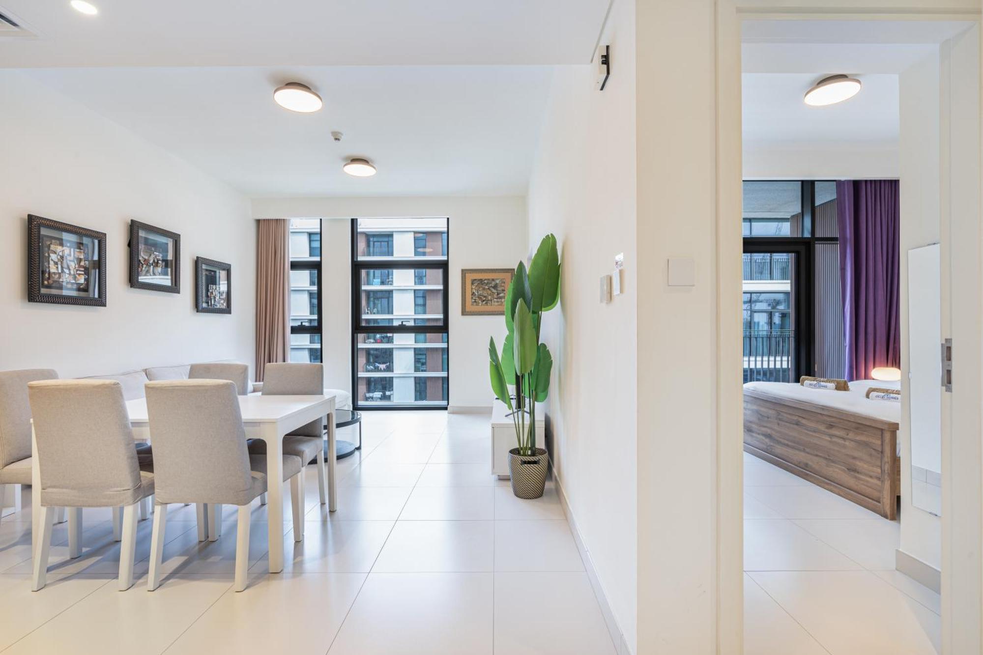 Premium In Park Point Near Hills Mall *