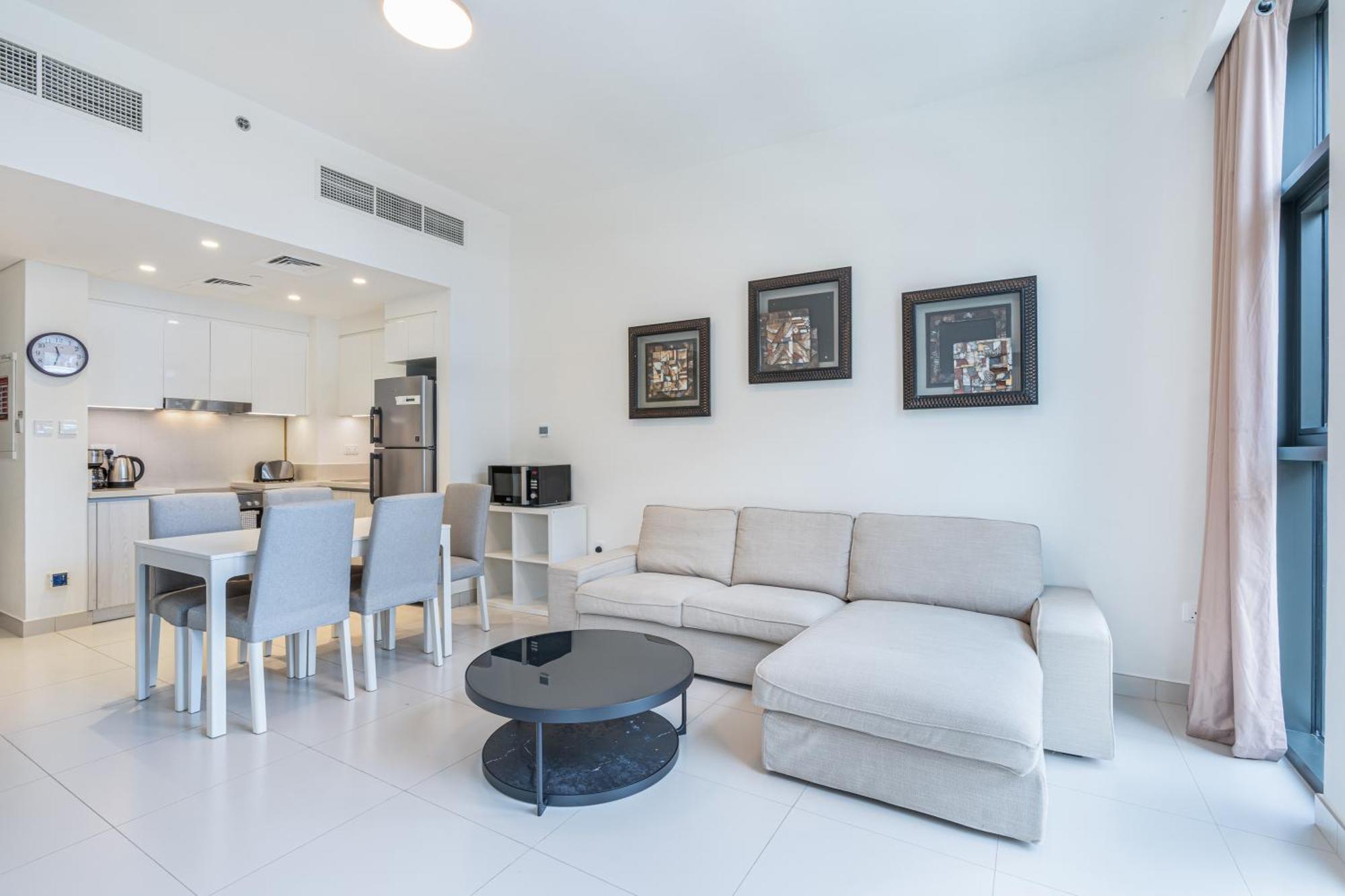 Premium In Park Point Near Hills Mall * Dubai