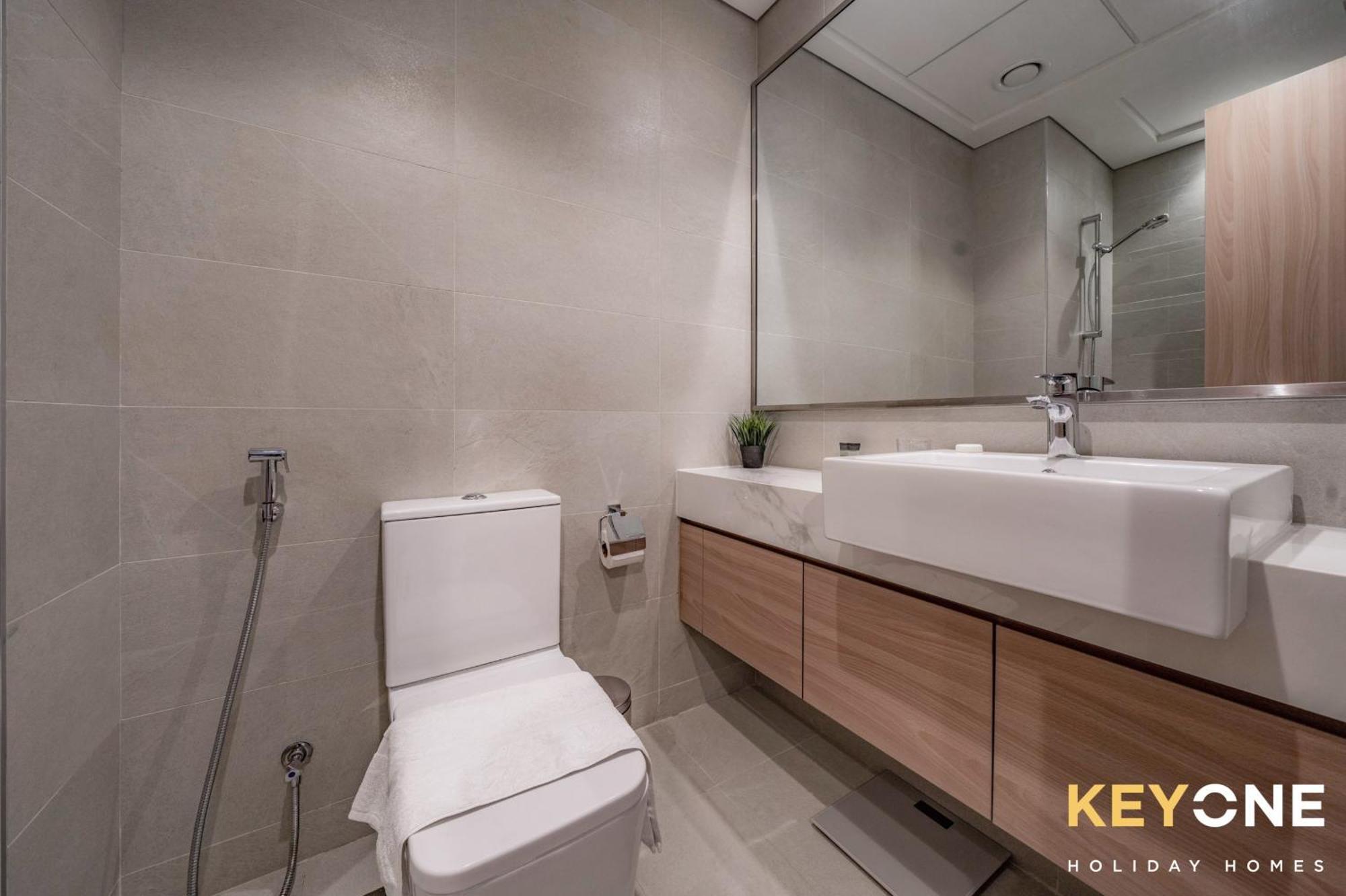 Farhad Exclusive Studio Suite *