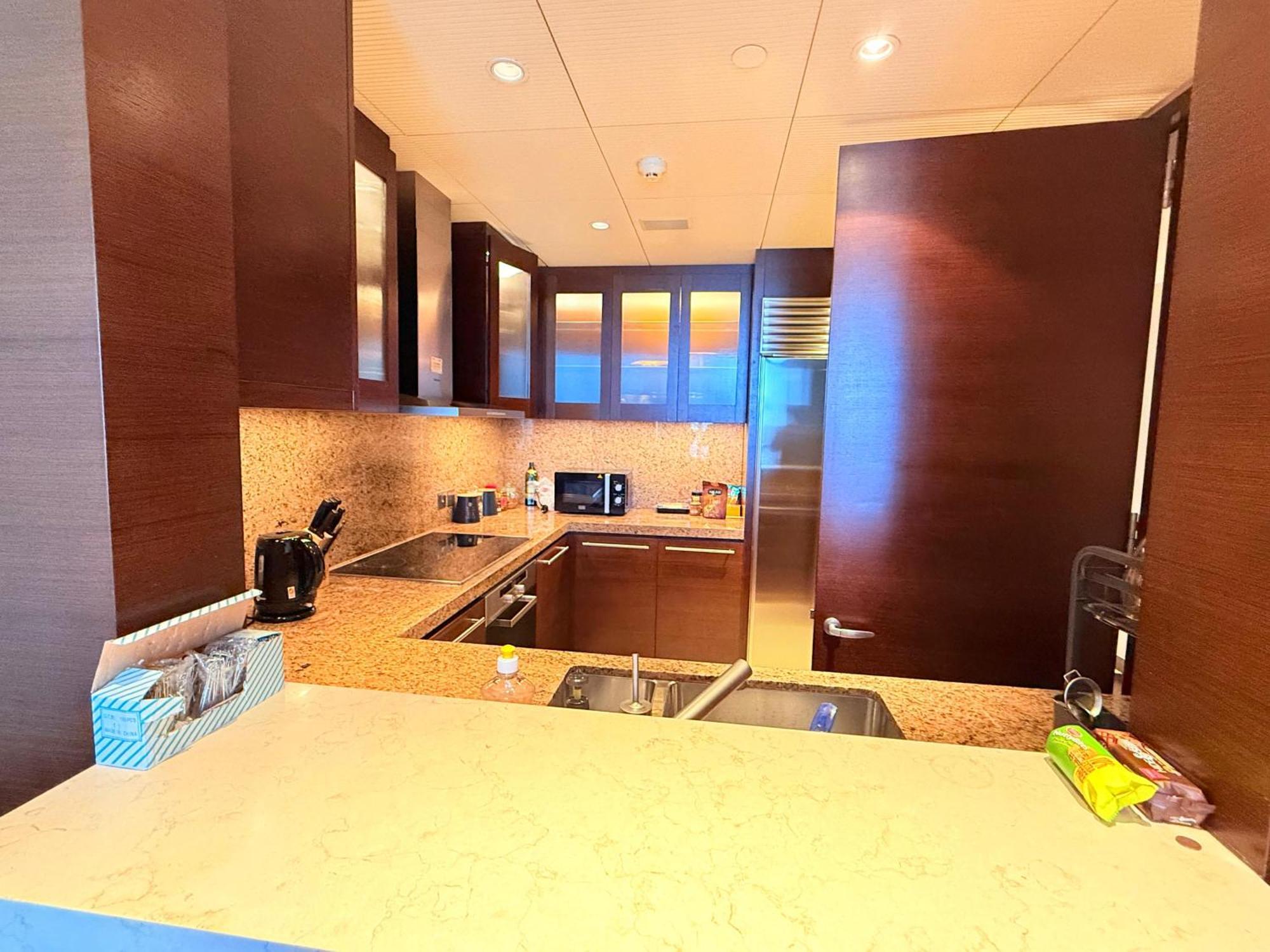 Fully Furnished 2 Bhk In Downtown Apartment Dubai