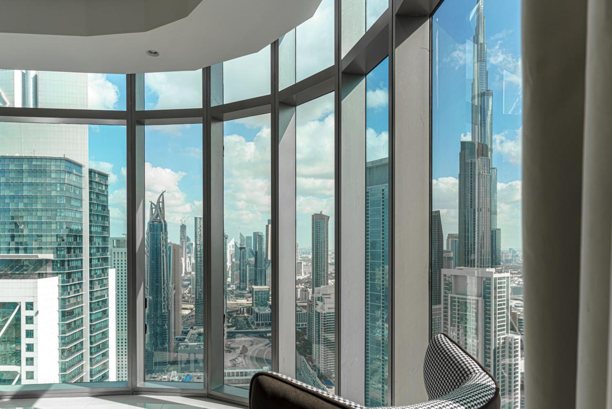 Paramount Tower And Residences With Infinity Sky Pool Apartment Dubai