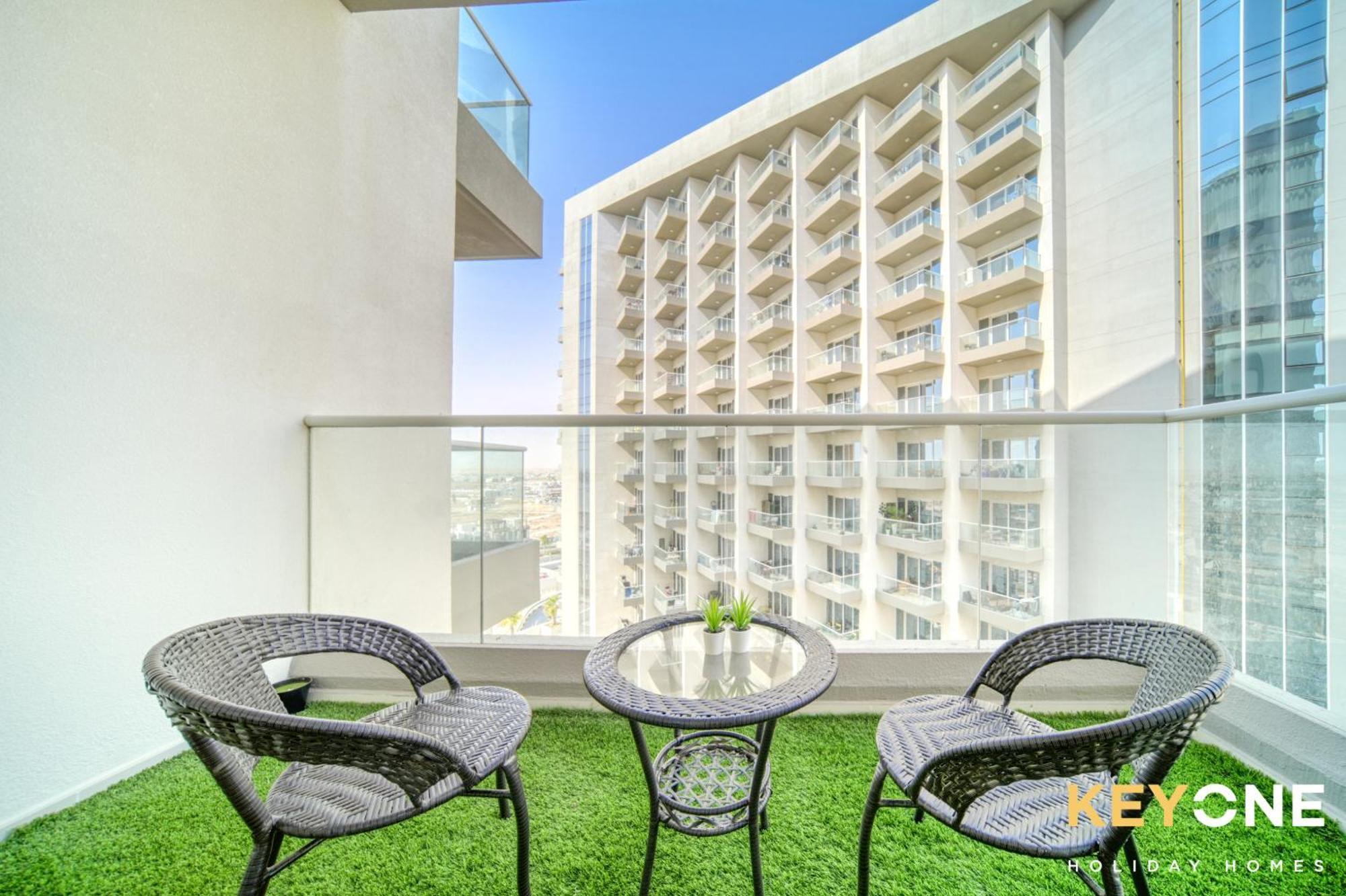 Modish One Bedroom Apartment Dubai