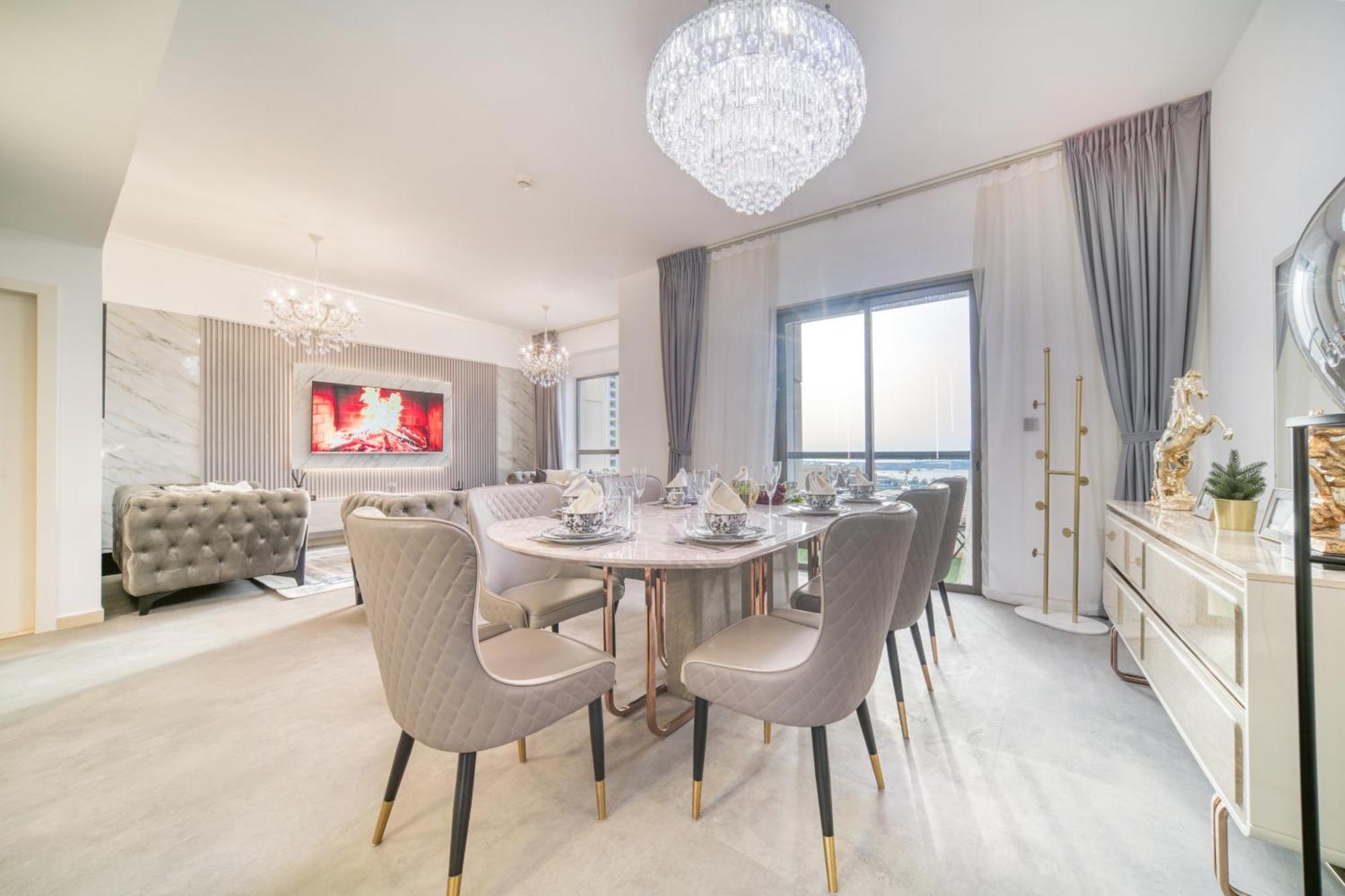 The Jbr Grand Luxury Sea View 4 Bedroom Apartment