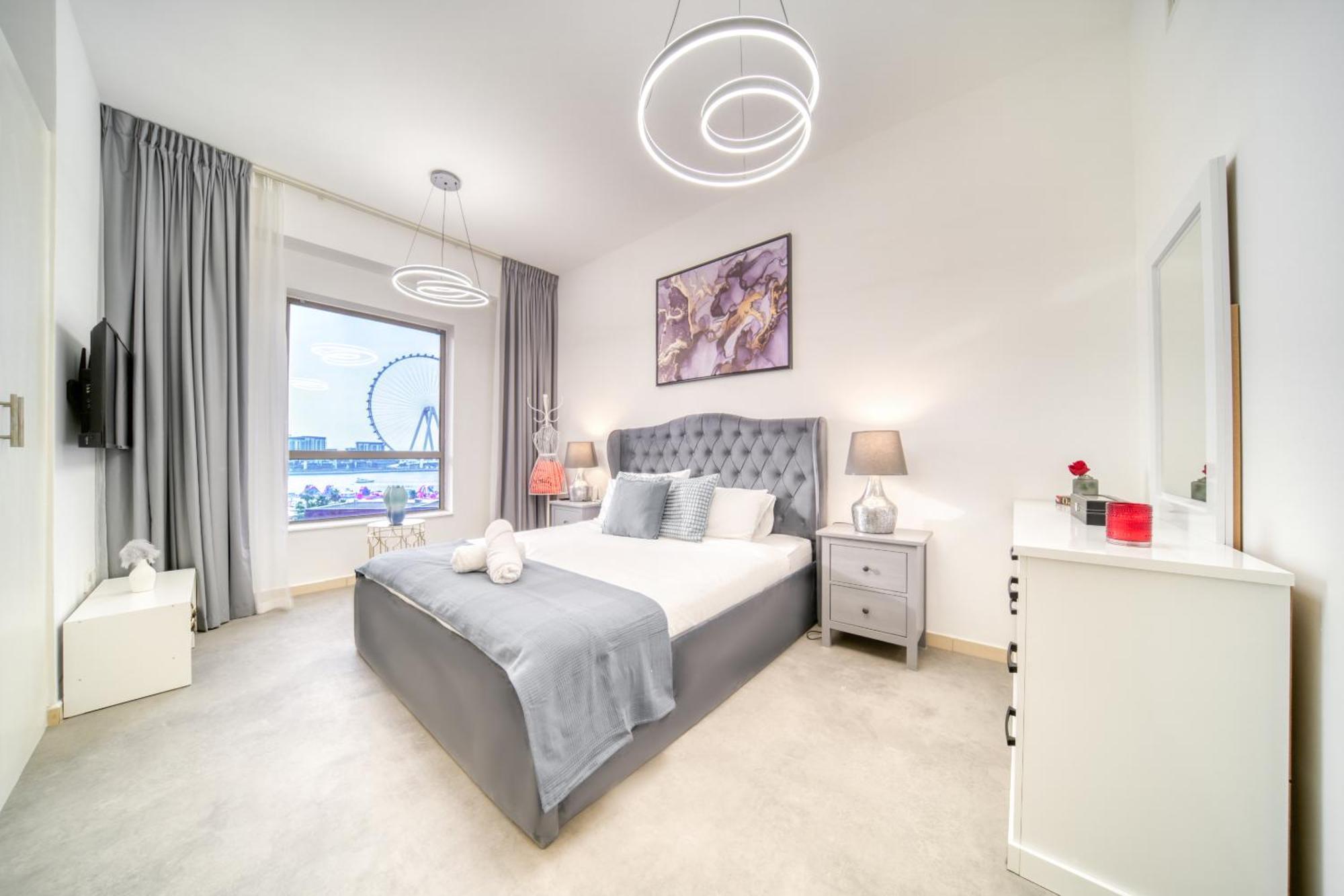The Jbr Grand Luxury Sea View 4 Bedroom Apartment *