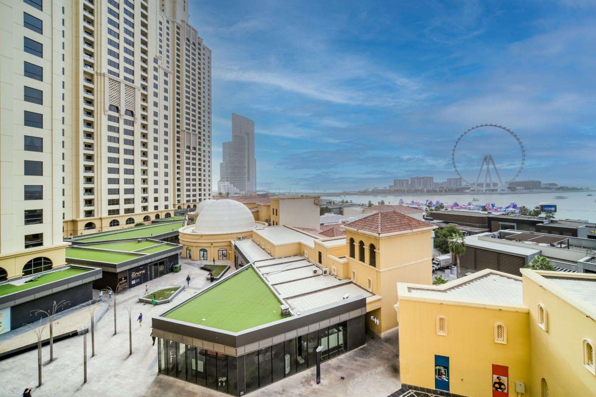 The Jbr Grand Luxury Sea View 4 Bedroom Apartment