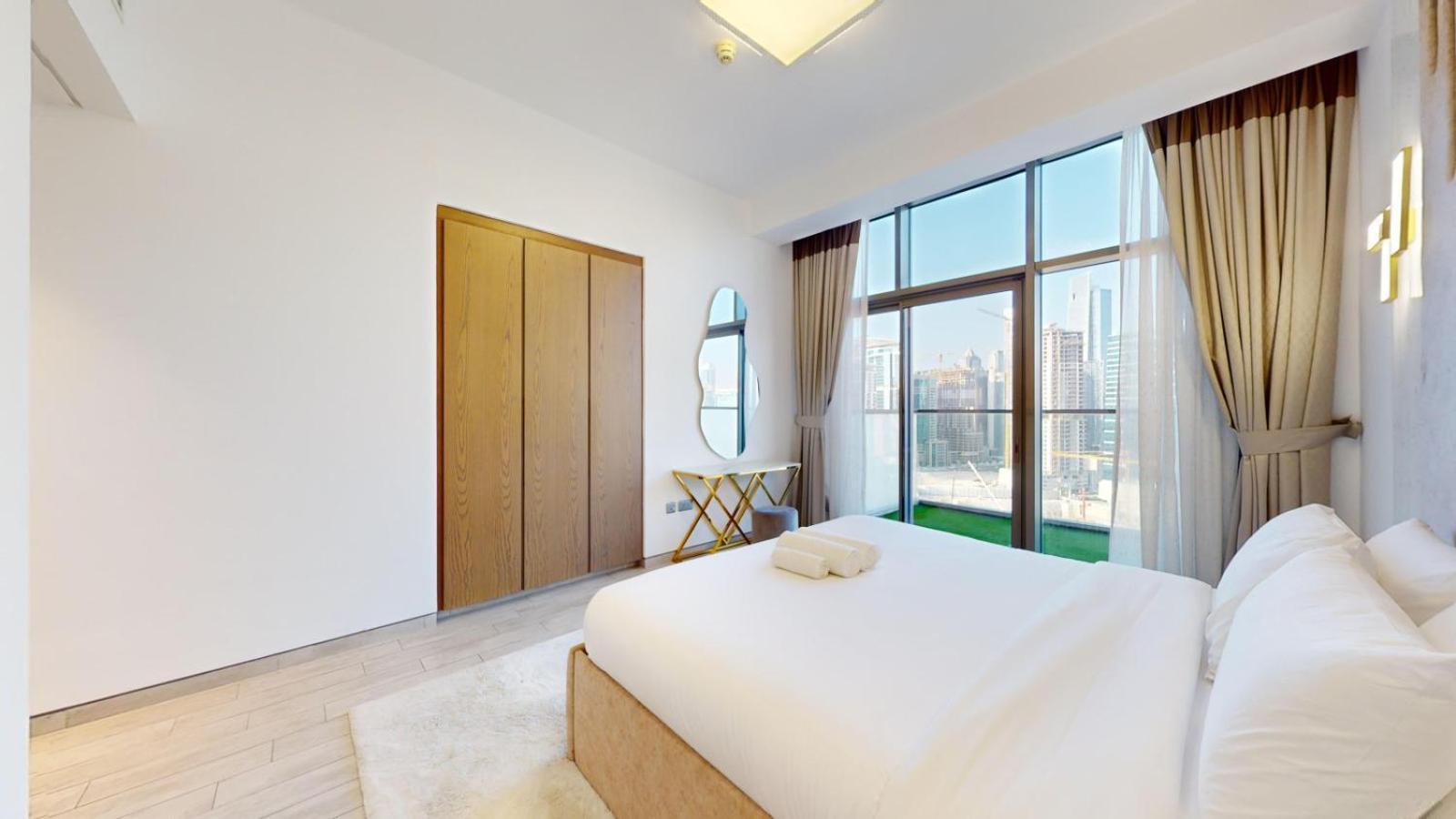 The Atria Residences - Luxurious Two Bedroom Apartment