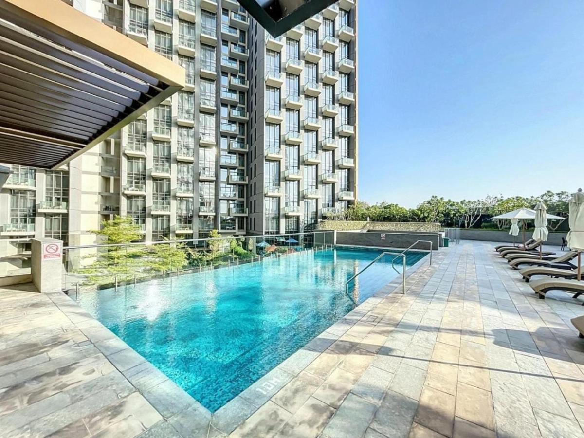 The Atria Residences - Luxurious Two Bedroom Dubai