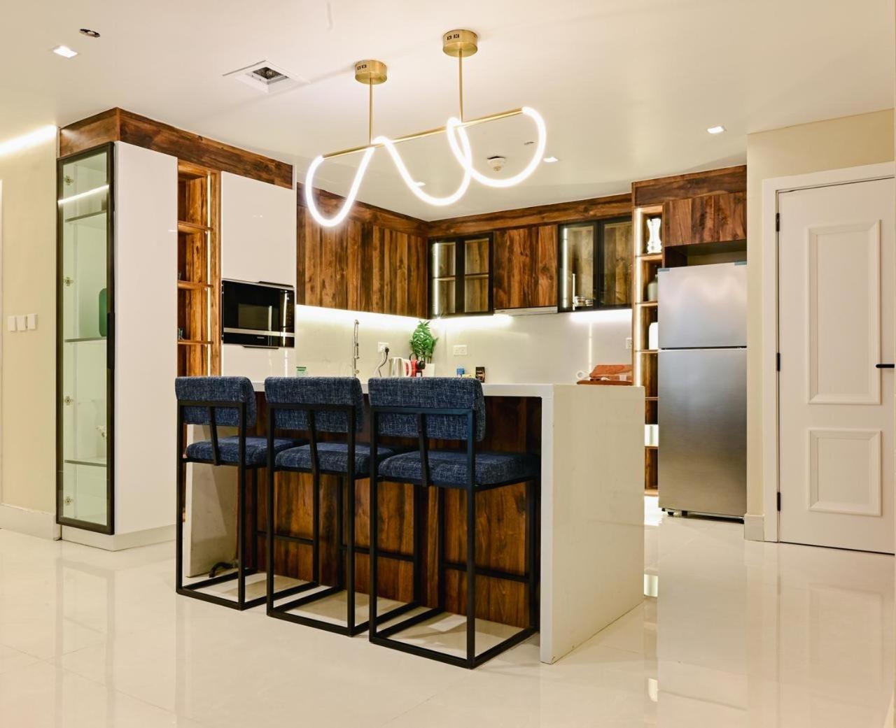 Apartment Usmans 4 Bedroom On D By Sls *