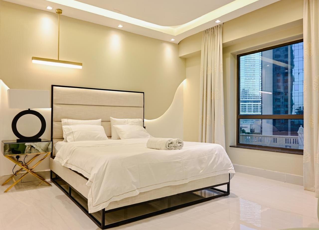 Apartment Usmans 4 Bedroom On D By Sls *