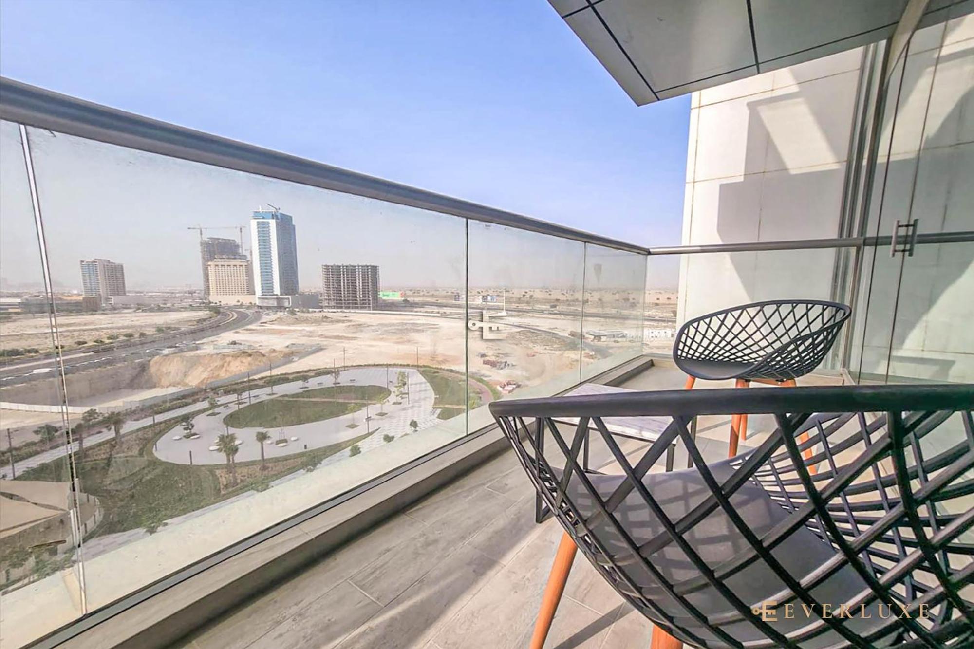 Beautiful 2 Bedroom Montrose Apartment