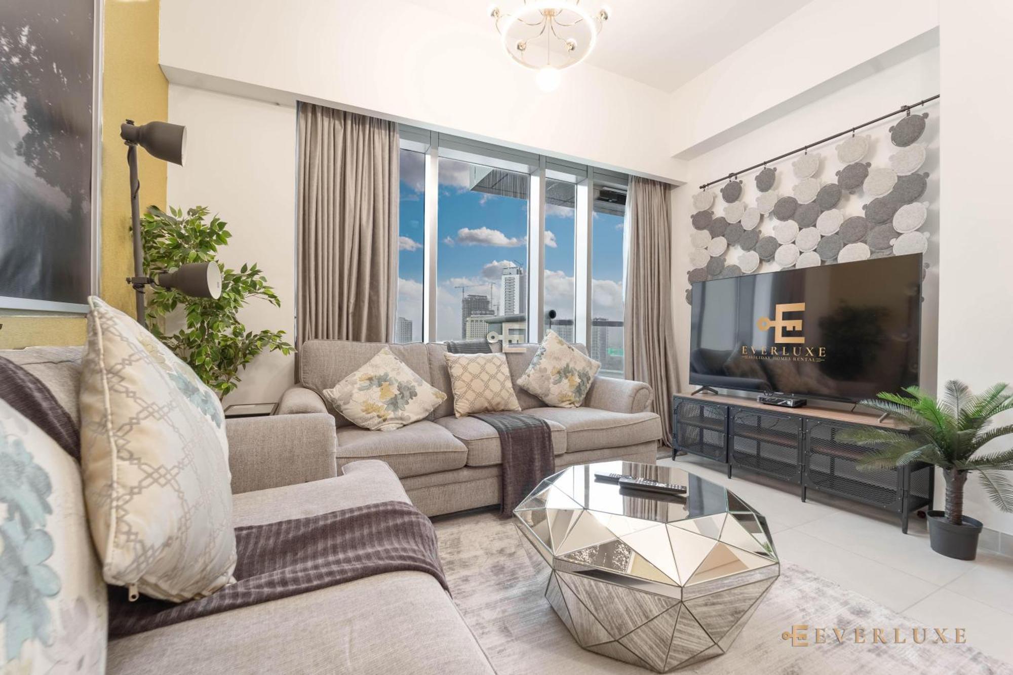 Beautiful 2 Bedroom Montrose Dubai