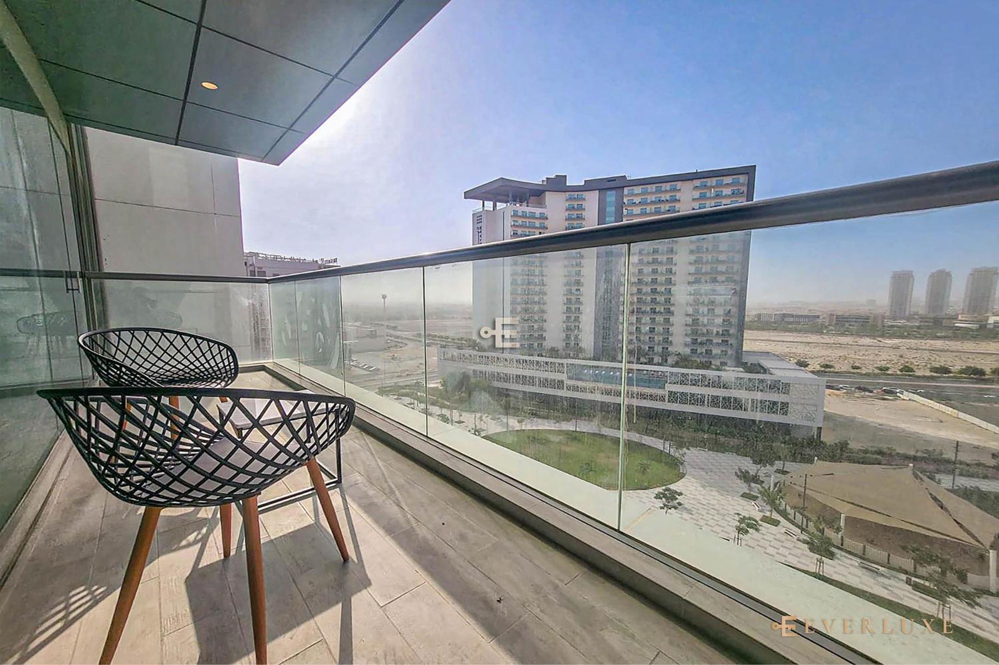 Apartment Beautiful 2 Bedroom Montrose Dubai