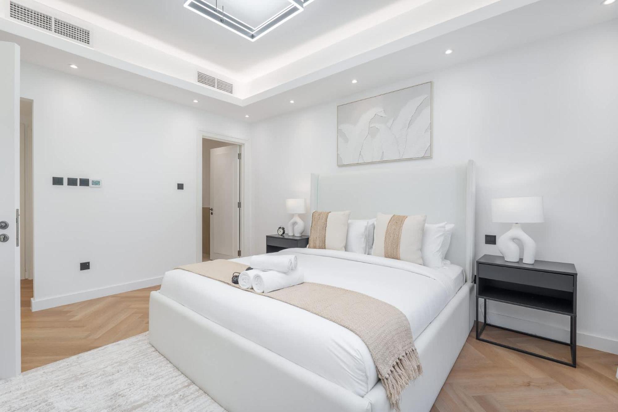 Luxury Living In The Heart Of - Next To Mall And Fountains - Stunning Full Burj Khalifa View Dubai