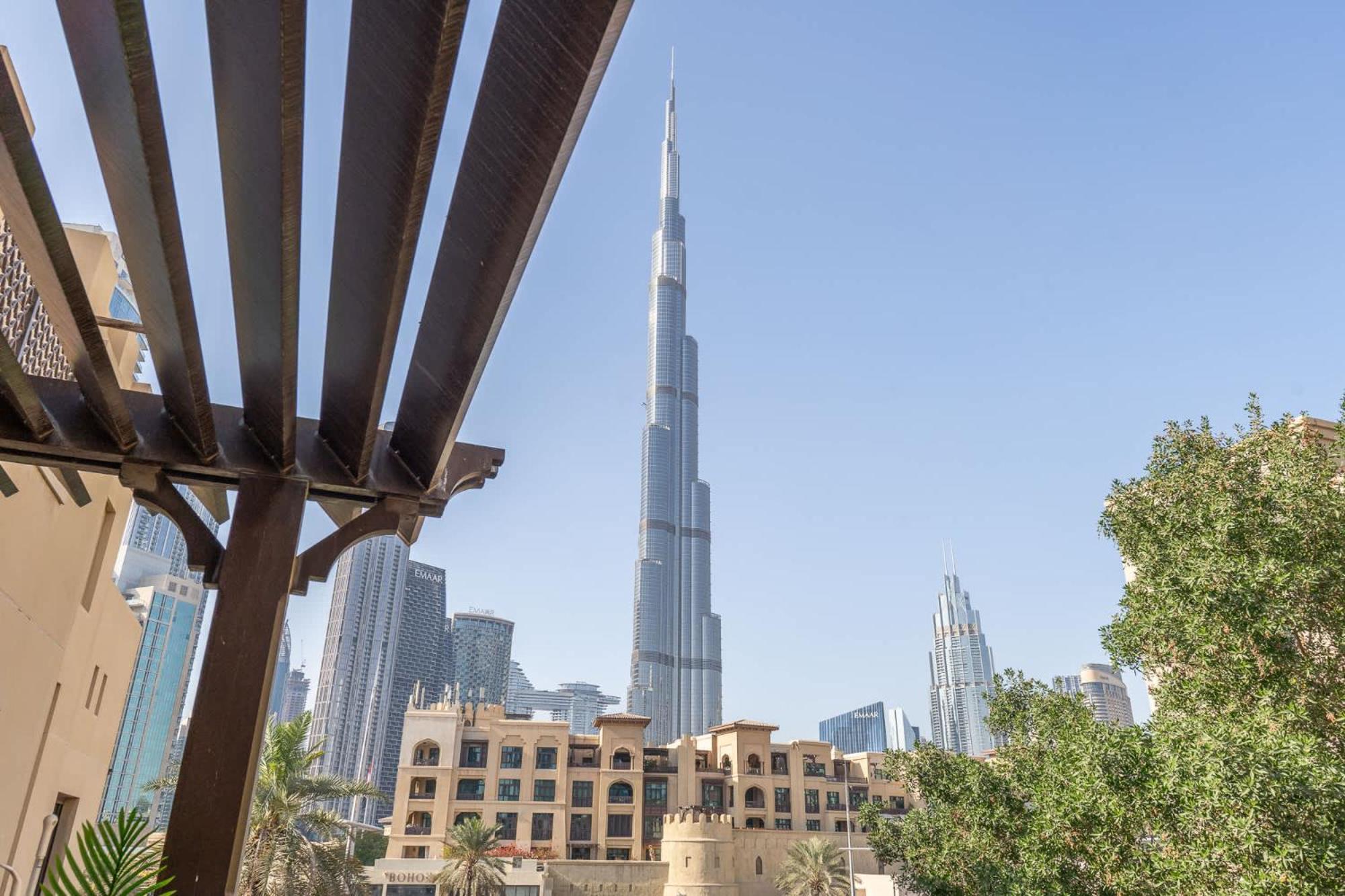 Luxury Living In The Heart Of - Next To Mall And Fountains - Stunning Full Burj Khalifa View Apartment Dubai