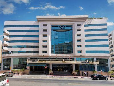 Landmark Summit Hotel