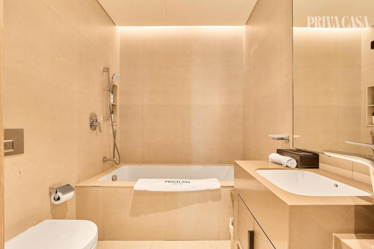 Platinum Prestige 1br- The Address, Jbr Apartment Dubai