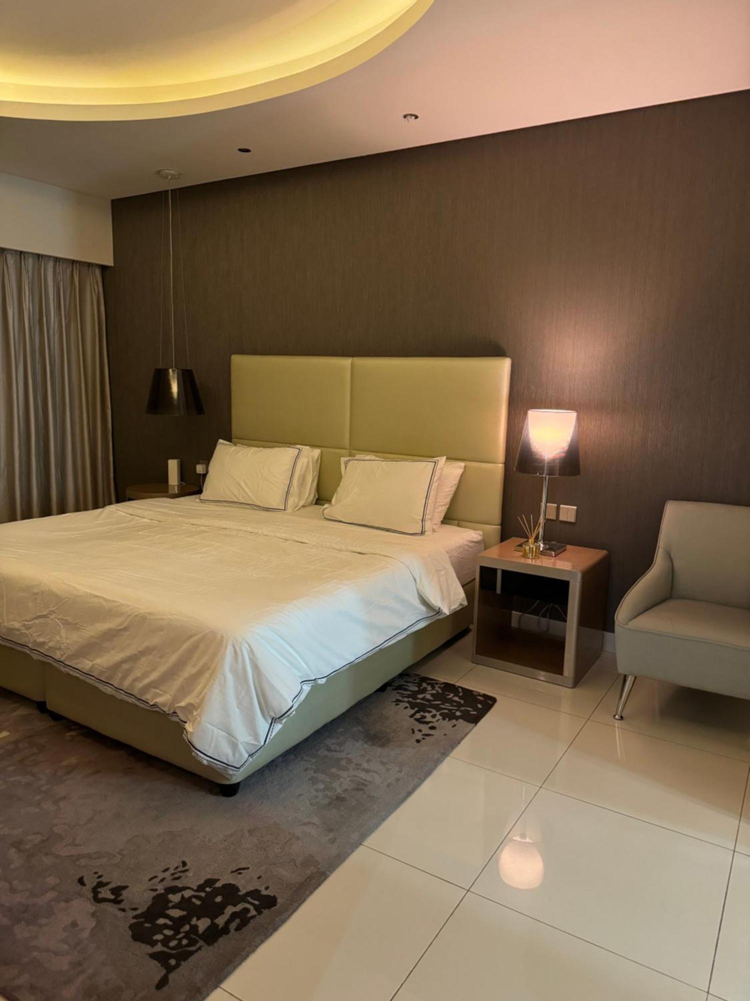 Royal By Damac Paramount Towers B Burj Khalifa Views Apartment