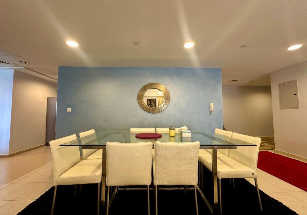 Apartment Stylish 1br In Executive Tower Dubai