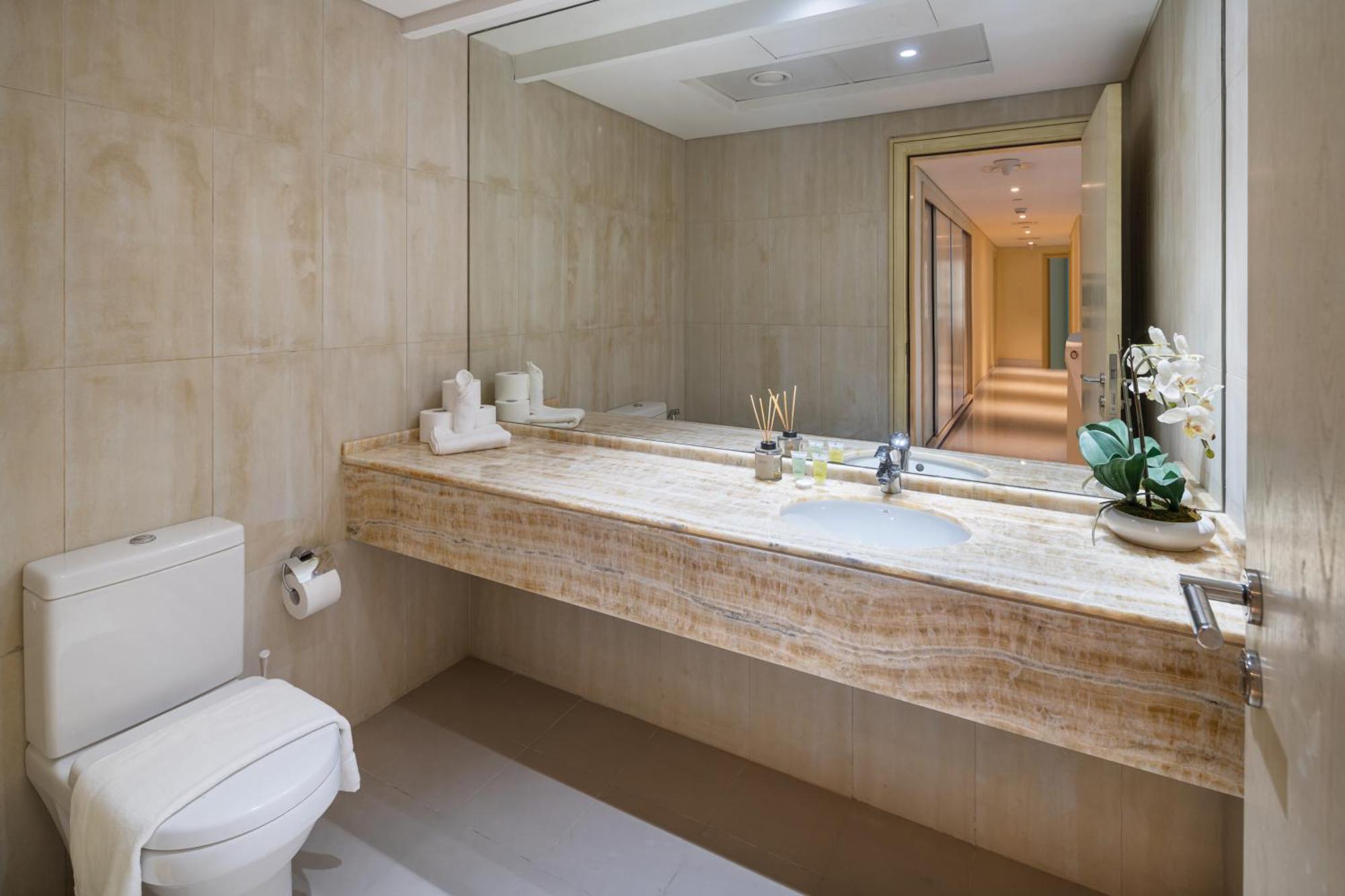 Access 4 Bedroom Jbr Apartment