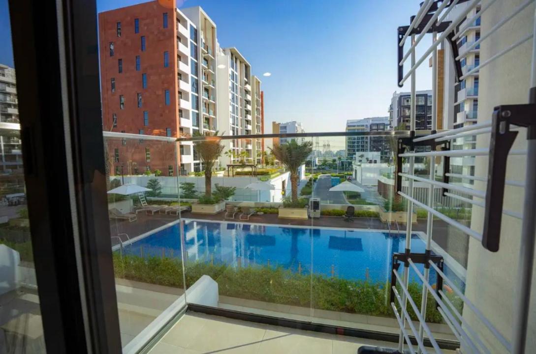 Apartment Cozy Pool View Fully Furnished Dubai