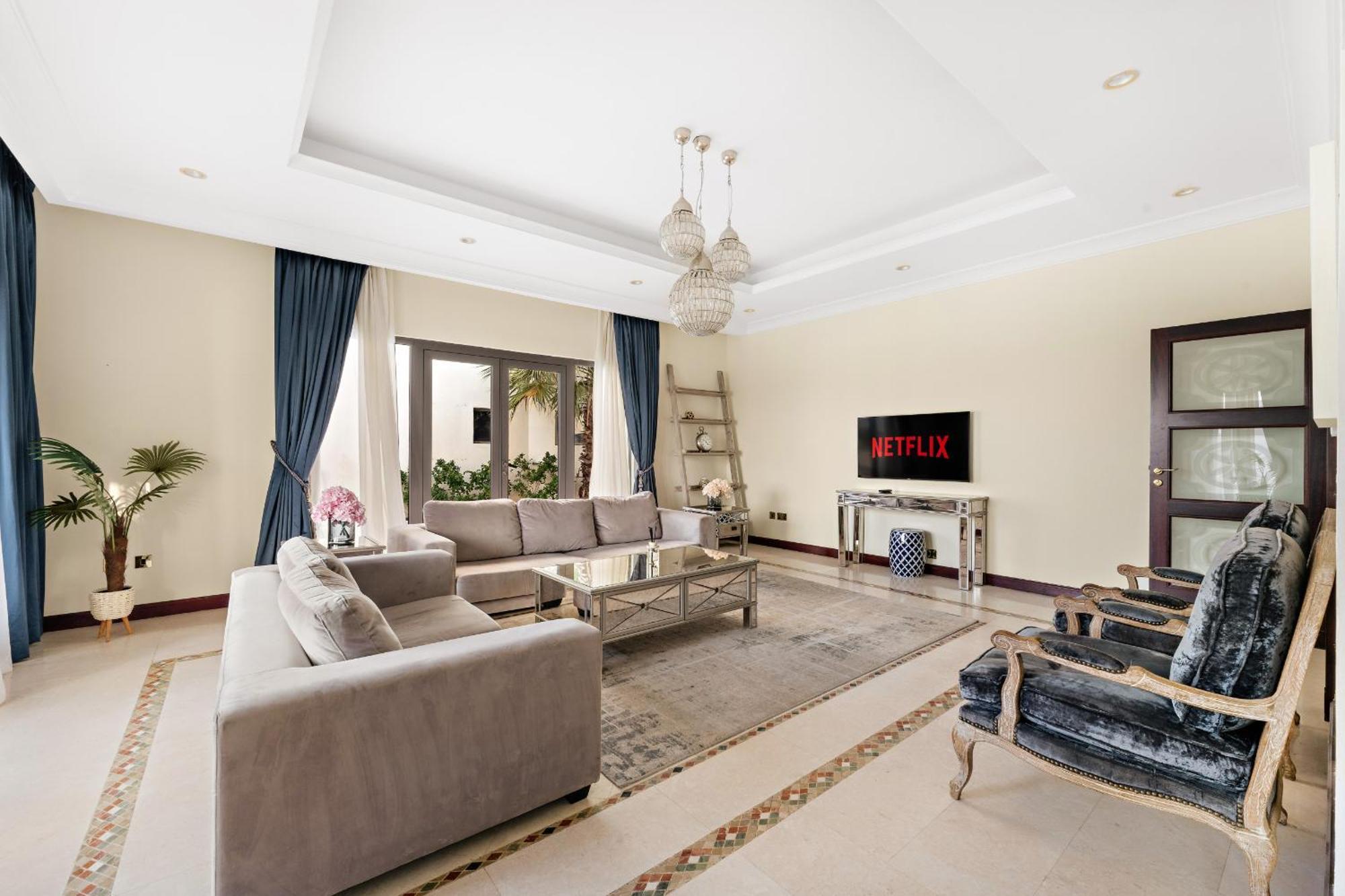 Vayk - Iconic 5 Bedroom On The Palm With Private Pool *