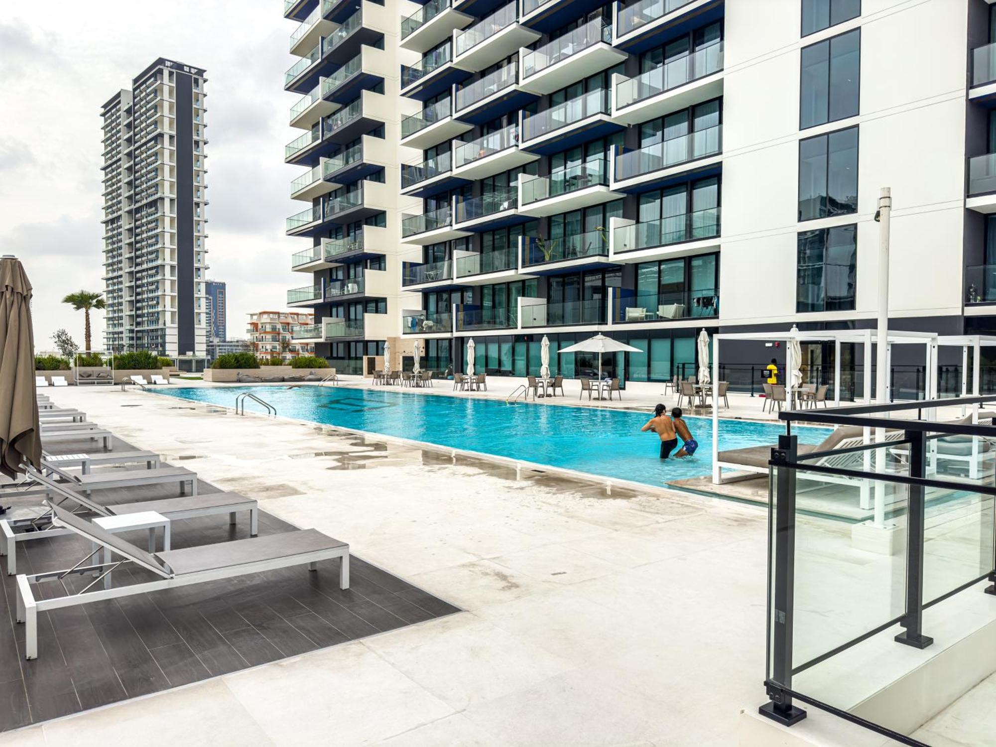 Scandinavian-inspired Comfort - Designer's Pick - Full-size Pool - Heart Of Jvc - Brand New Dubai