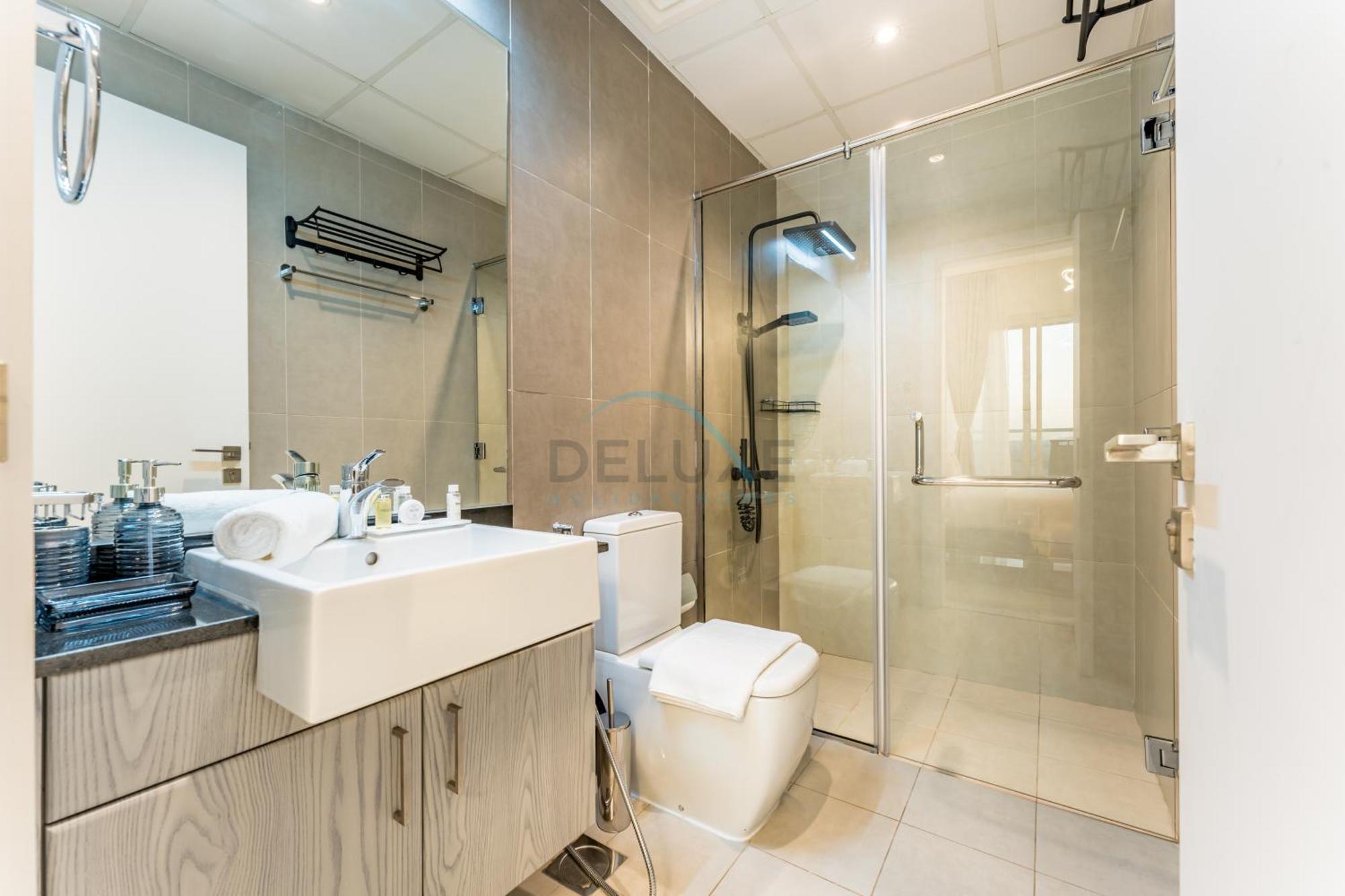 View 1br With Private Balcony Near Golf Clubs, Centurion Onyx, Nad Al Sheba By Deluxe Homes Apartment *