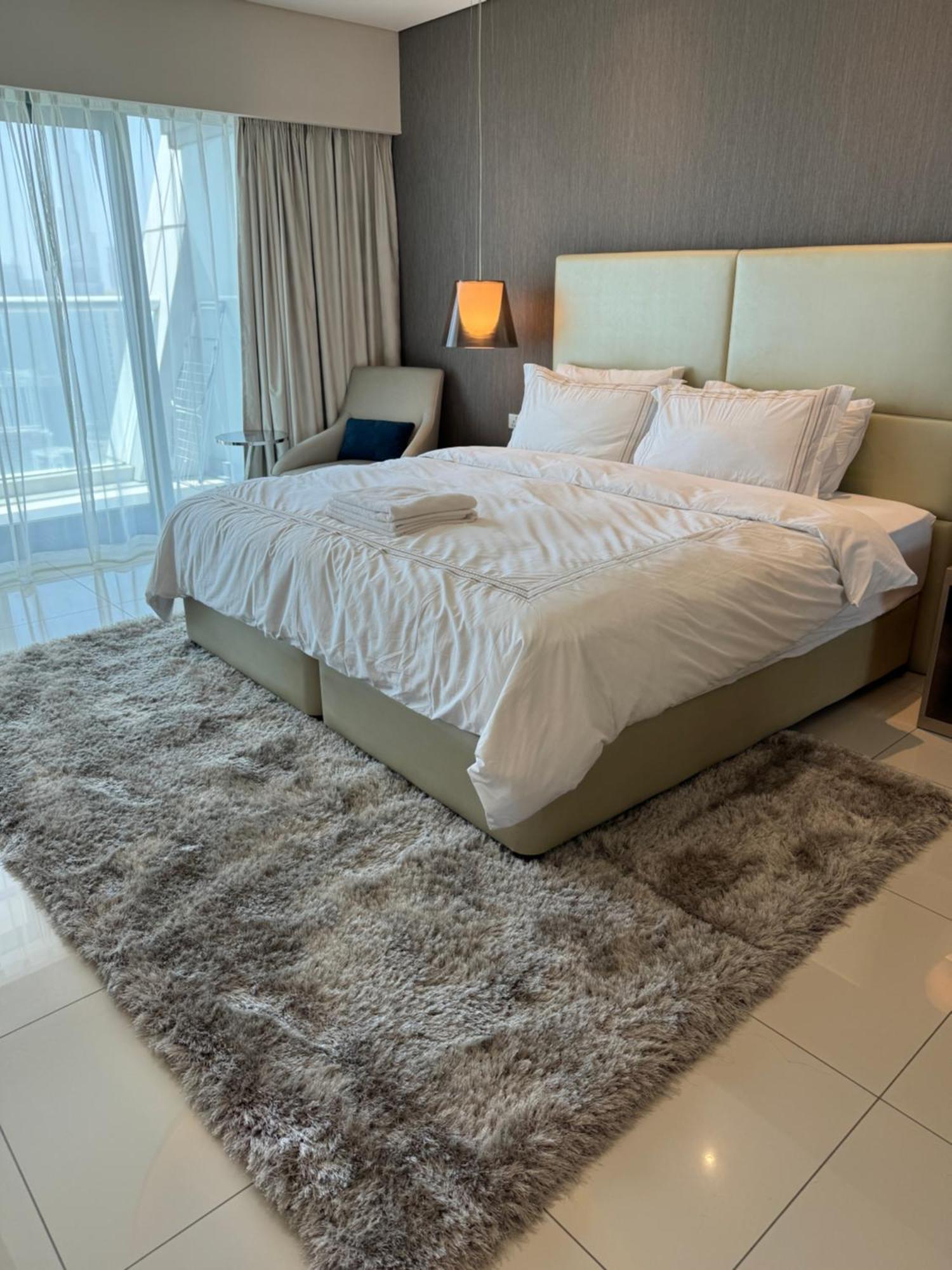 Royal By Damac Paramount Towers B Burj Khalifa Views Apartment Dubai