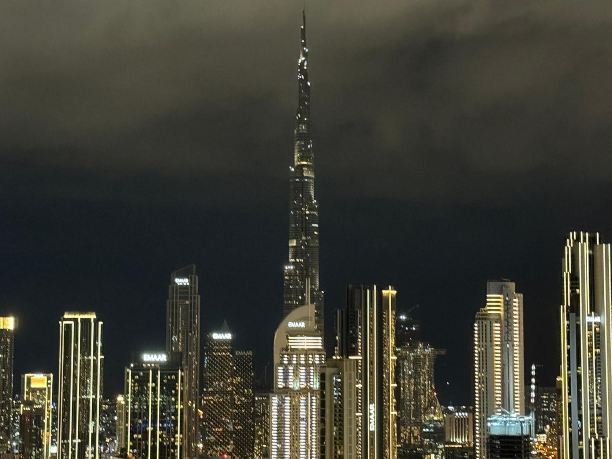 Royal By Damac Paramount Towers B Burj Khalifa Views Apartment Dubai