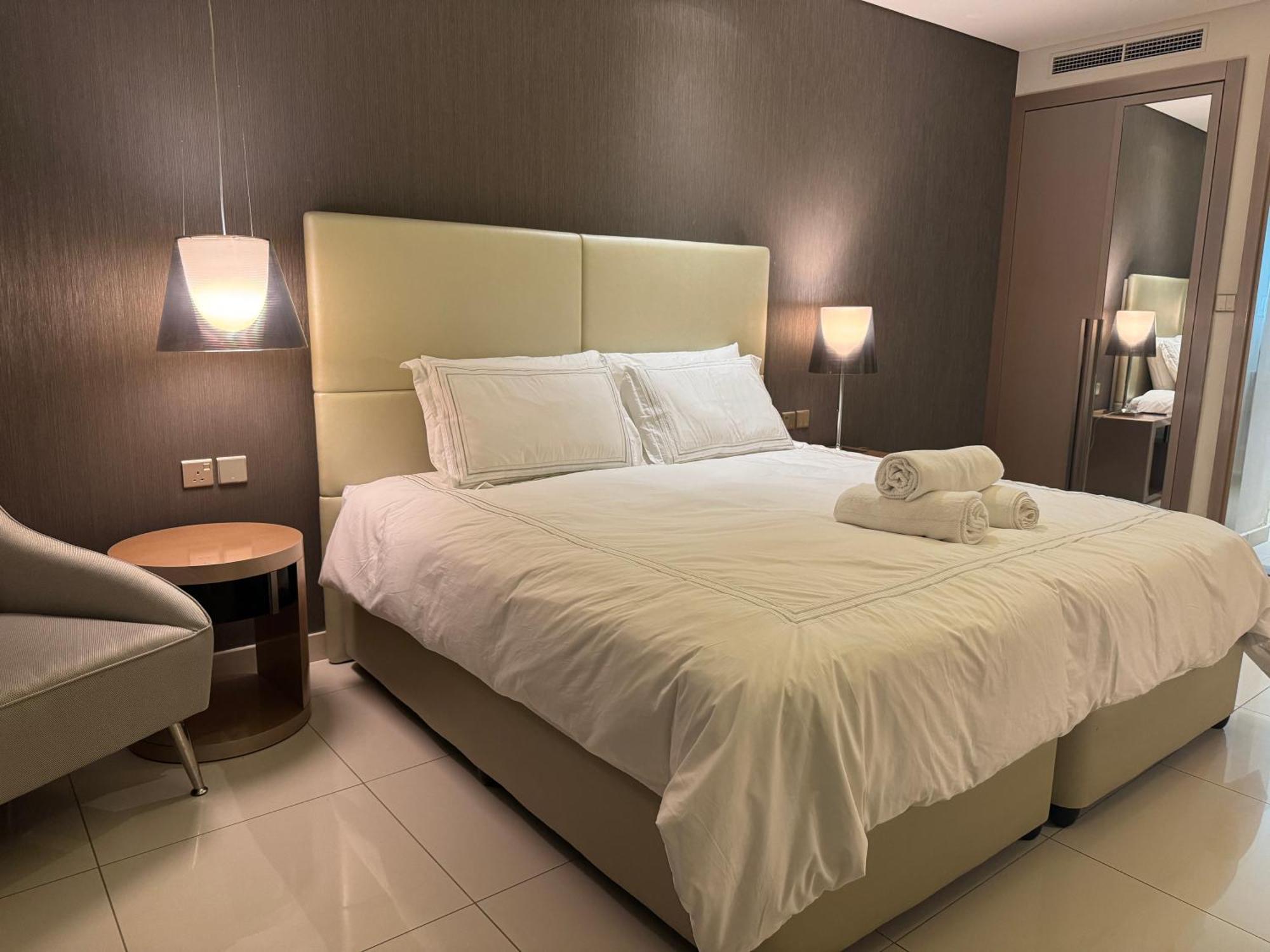 Royal By Damac Paramount Towers B Burj Khalifa Views *