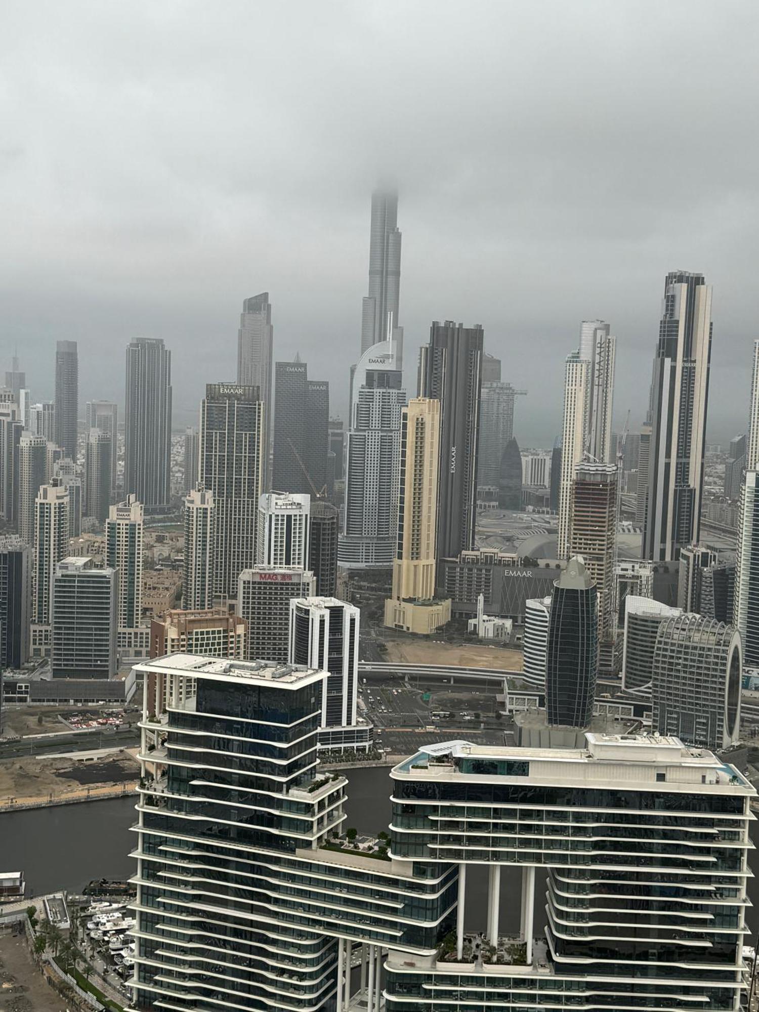 Royal By Damac Paramount Towers B Burj Khalifa Views * Dubai