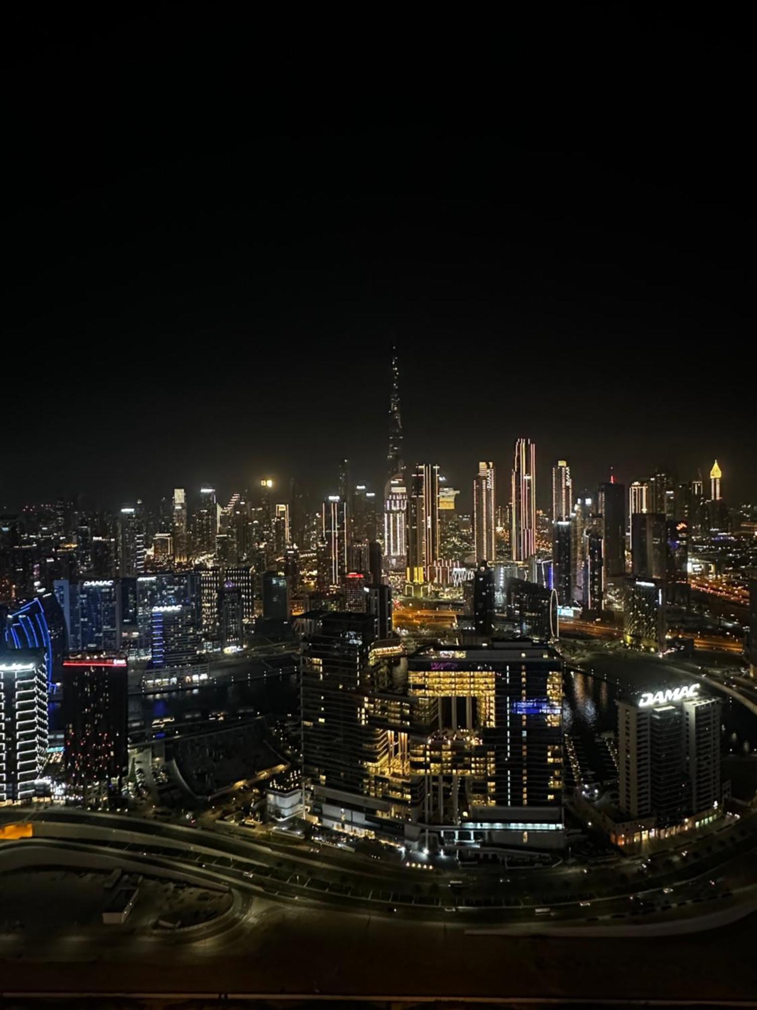 Royal By Damac Paramount Towers B Burj Khalifa Views Apartment *