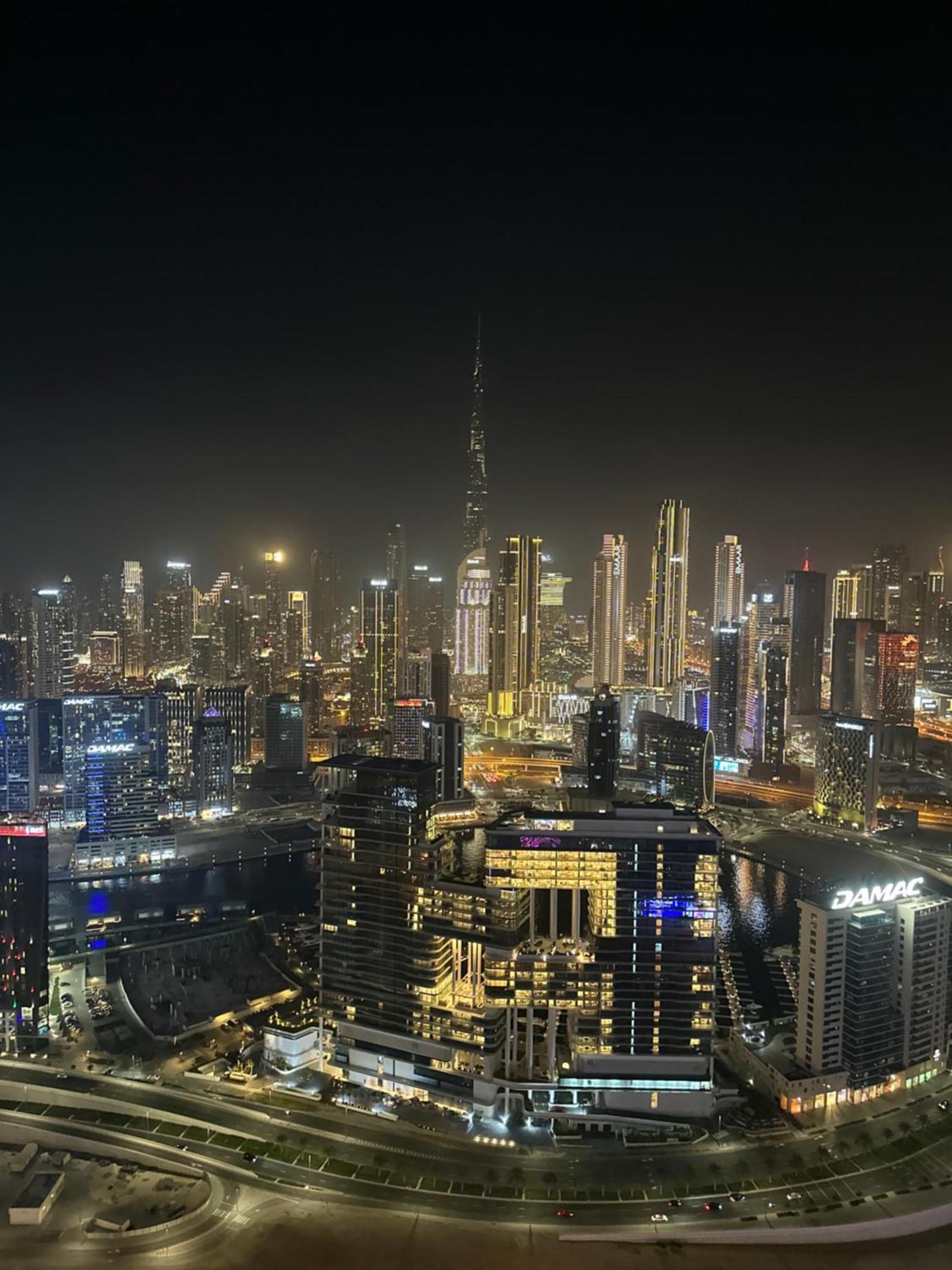 Royal By Damac Paramount Towers B Burj Khalifa Views Dubai