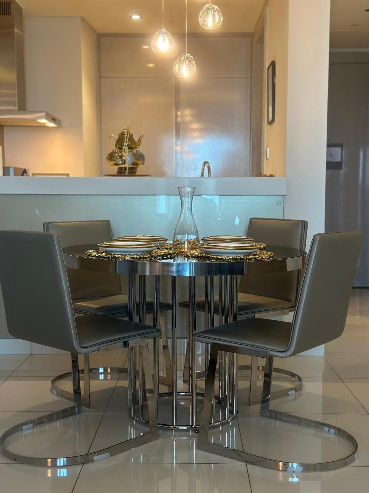 Royal By Damac Paramount Towers B Burj Khalifa Views Apartment Dubai