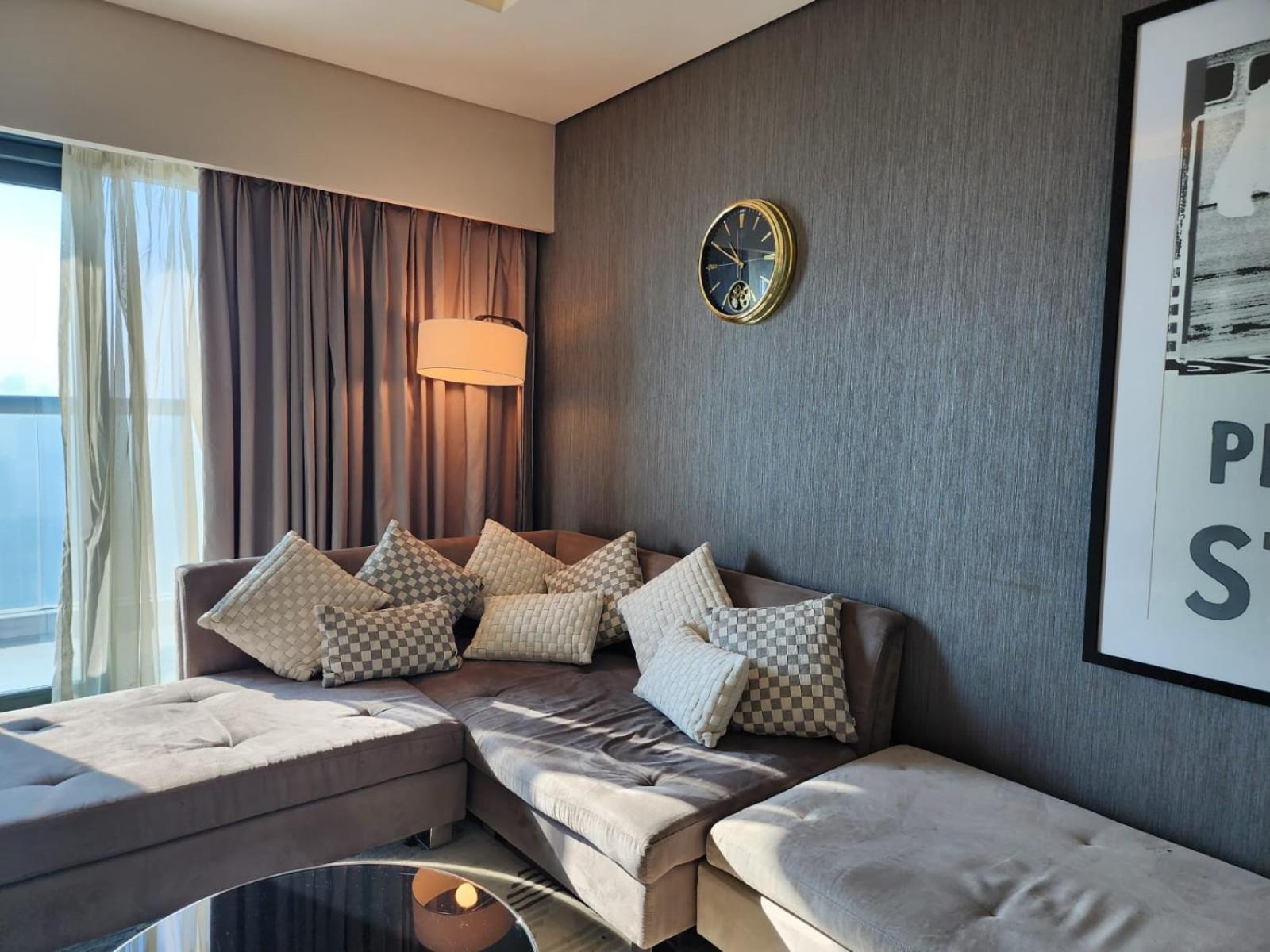Royal By Damac Paramount Towers B Burj Khalifa Views *