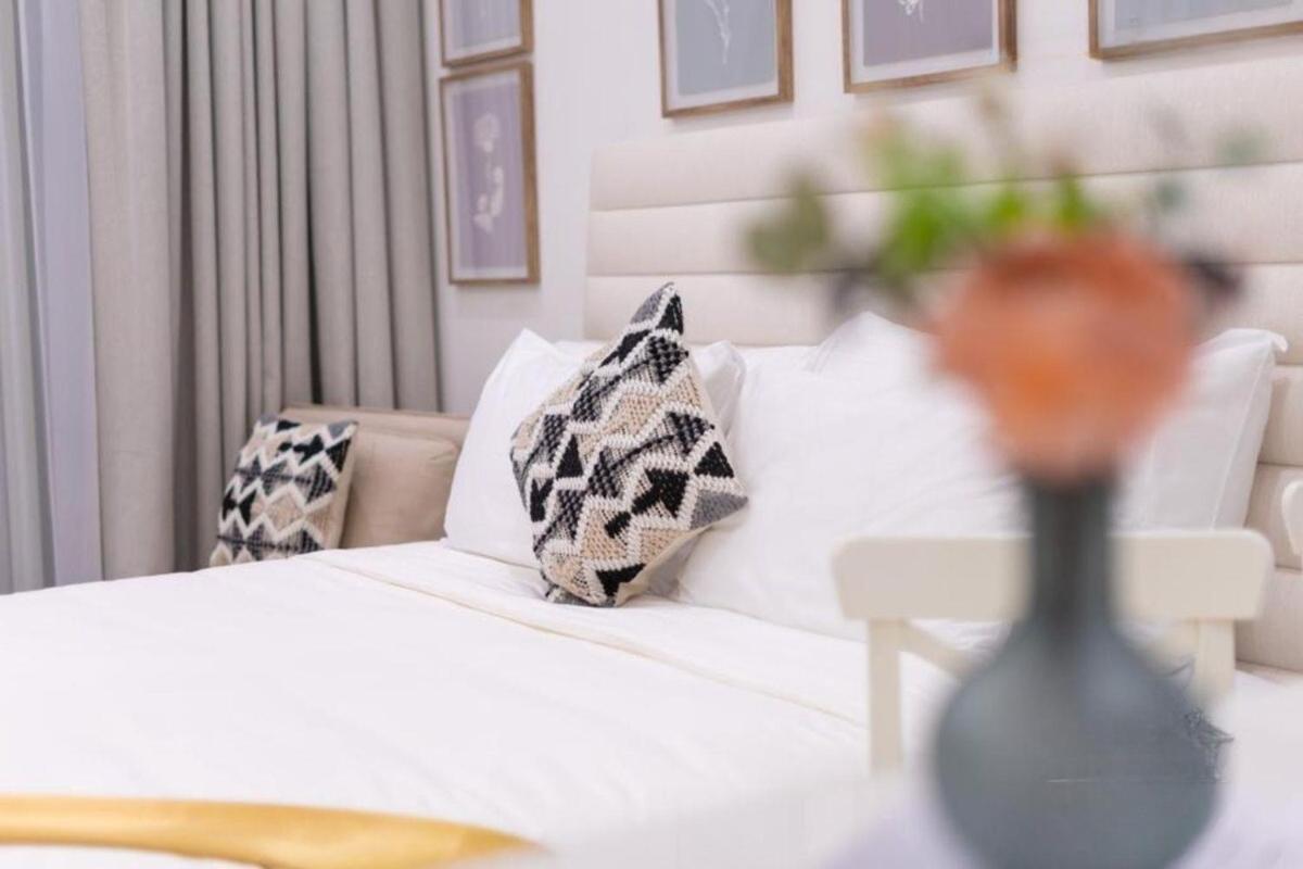Apartment Stylish 5 Min Walk To Mall & Burj Khalifa *