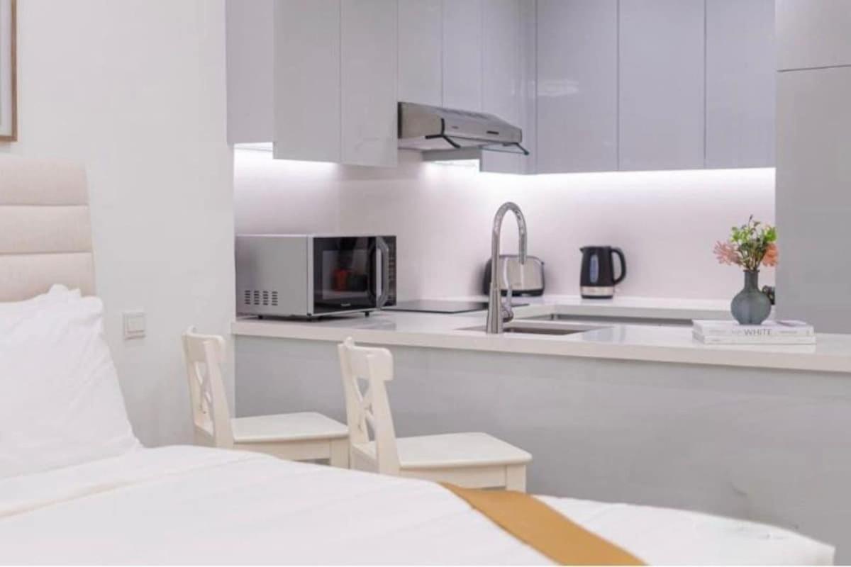 Stylish 5 Min Walk To Mall & Burj Khalifa * Dubai