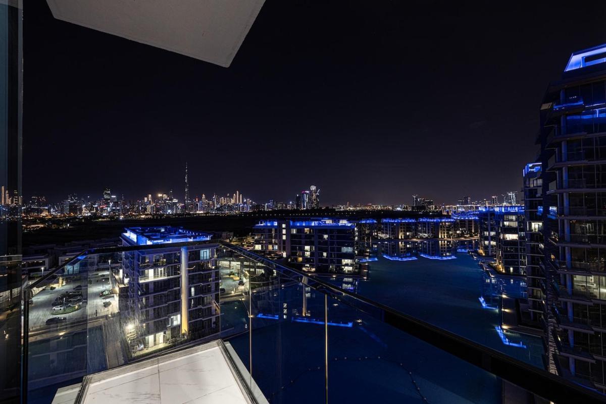Luxury 2 Bedroom Plus Kids Room Burj Khalifa View Apartment