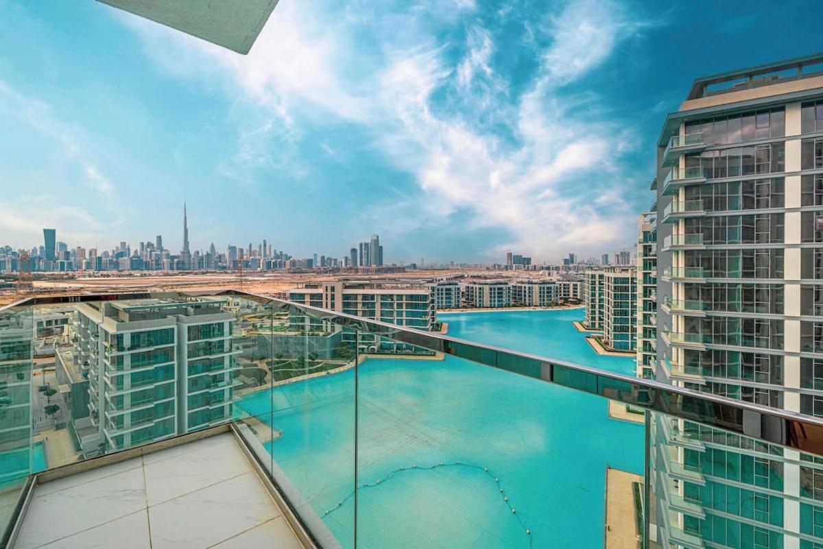 Luxury 2 Bedroom Plus Kids Room Burj Khalifa View Apartment