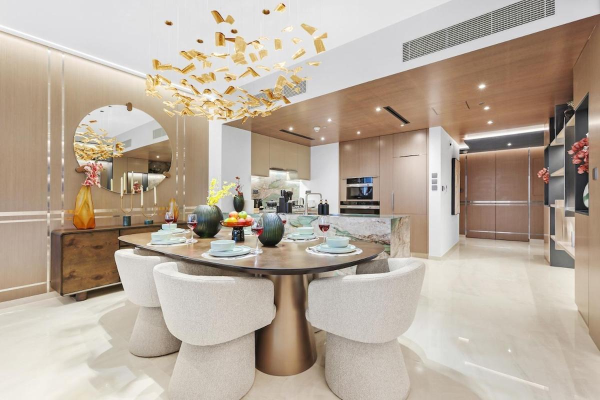 Apartment First Class 3br Burj Khalifa & Fountain View