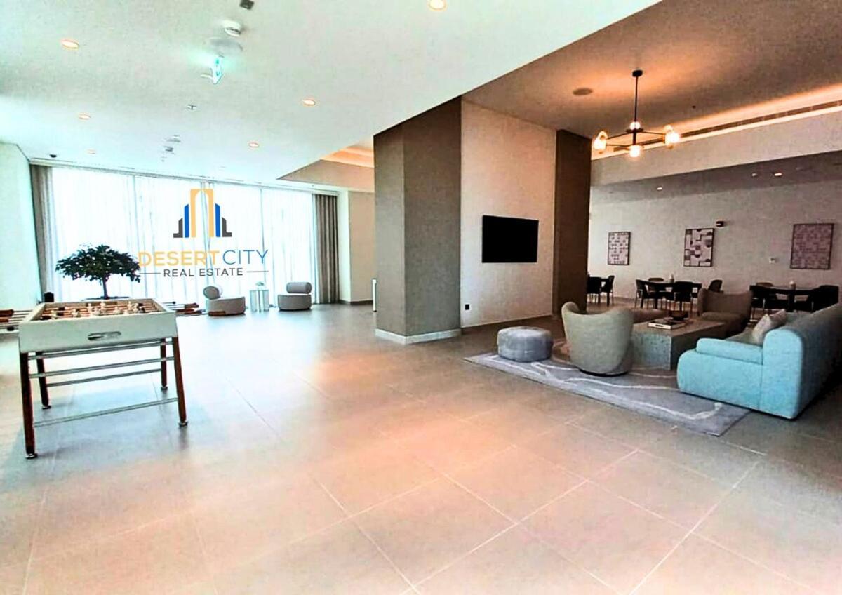 Cozy & Modern 1 Bedroom In Downtown Dubai, Hosted By Desert Apartment Dubai
