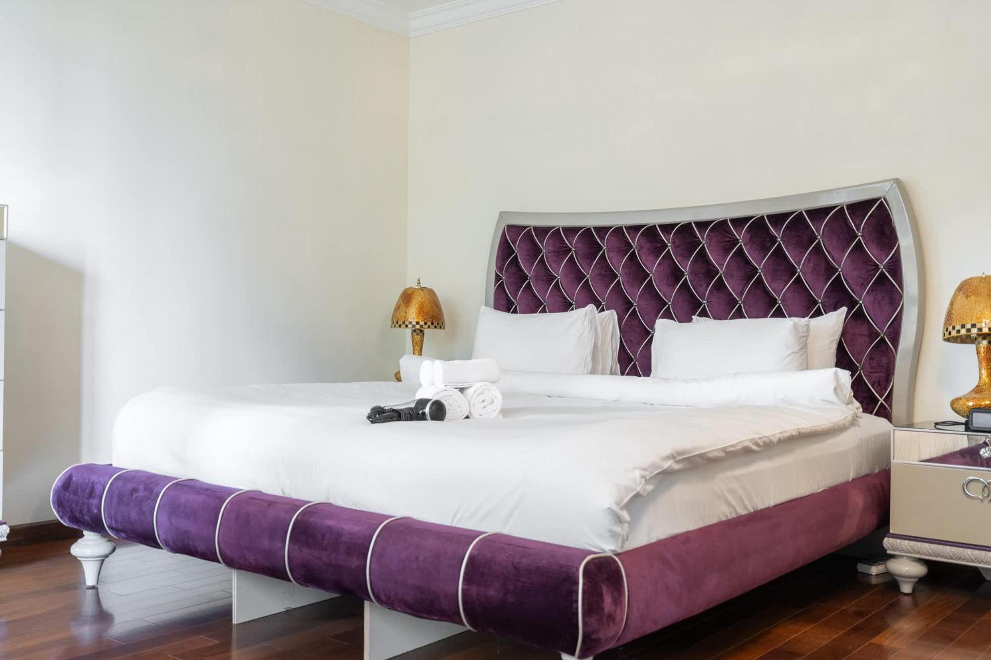 Apartment 5 Bedroom Flat In Jbr Near The And Sleeps 9 Dubai