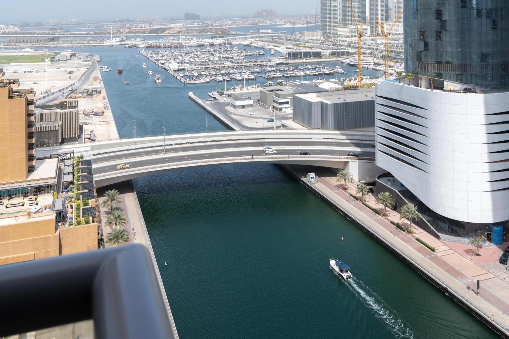 Vacay Lettings - 2bhk With Marina View Apartment Dubai