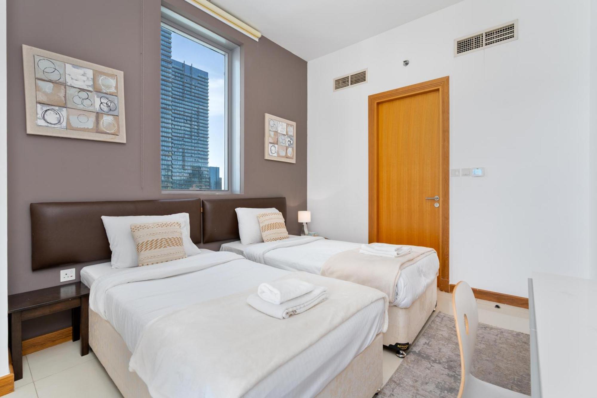 Vacay Lettings - 2bhk With Marina View Apartment Dubai