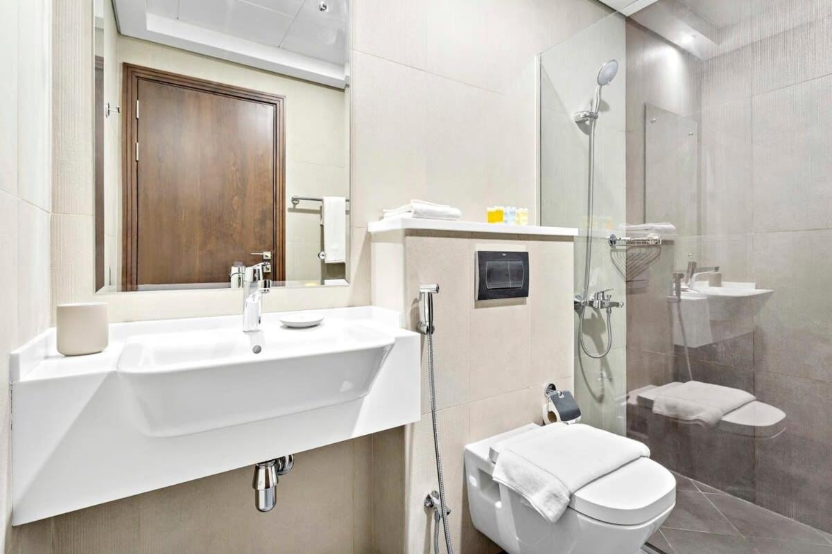 Silkhaus Furnished In Art Gardens With Pool Access * Dubai